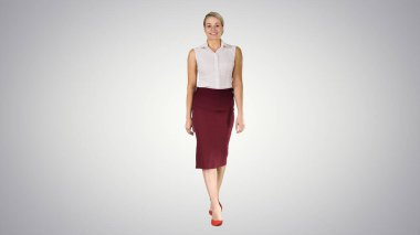 Güzel, seksi esmer kadın ofis tarzı moda pıhtısı.