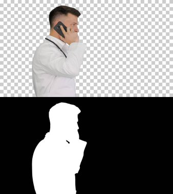 Doktor telefonla arıyor, Alfa Kanalı Silh 'le.
