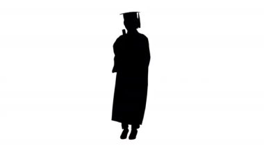 Mutlu Afrika kökenli Amerikalı kadın mezunlar diploma taşıyor ve özçekim yapıyor, Alpha Channel.