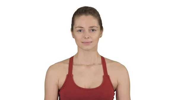 Mujer joven respirando profundamente sobre fondo blanco. — Foto de Stock