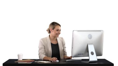 Sabahın erken saatlerinden beri posta kutumu kontrol ediyorum.