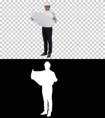 Mühendis inşa edilen şeyle inşaat planını kontrol ediyor, Alpha Ch.