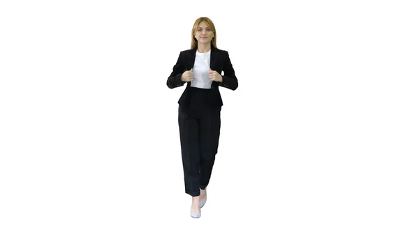 Blondynka biznes kobieta chodzenie i dotykając jej włosy na biały worek — Zdjęcie stockowe