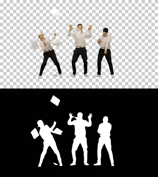 Trois gars jetant des documents en l'air et commençant à danser — Photo