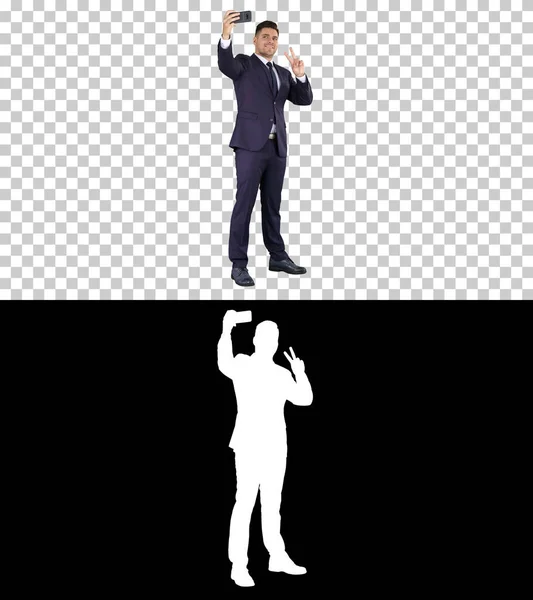 ビジネスマンが自撮りアルファチャンネル — ストック写真