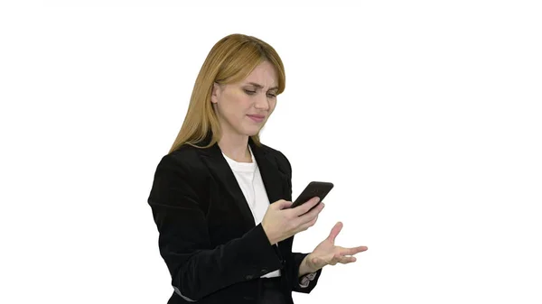 Scheitern, Verlust, frustrierte Frau mit Smartphone auf weißem Hintergrund — Stockfoto