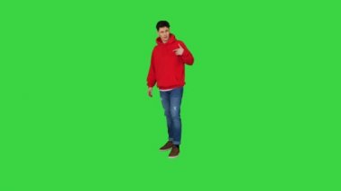 Havalı adam Yeşil Ekran, Chroma Key 'de break dans savaşına çağırıyor..