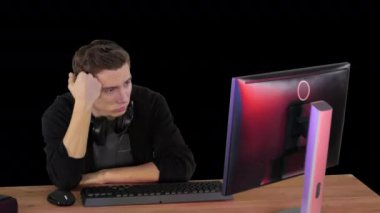 Buhar seyreden bir oyuncunun mutlu duyguları, Alpha Channel