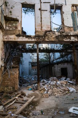 Habana, Cuba-Ocak 11: Şehir sokak üzerinde 11 Ocak 2018 yılında Havana, Küba. Habana sokak görünümü