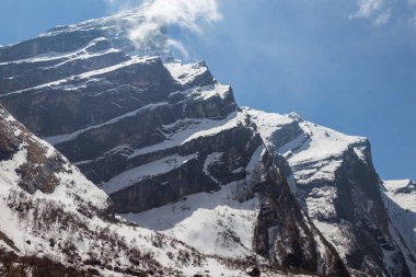izleme Annapurna Merkez kampına Himalaya dağlarının güzel manzara