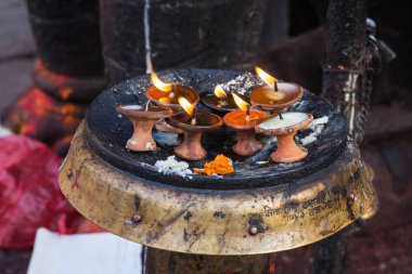 Kandil bir Tibet Budist tapınak
