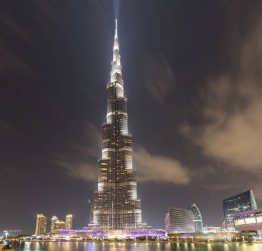 Dubai, Birleşik Arap Emirlikleri - 19 Ocak: şehir merkezinde 19 Ocak 2014 tarihinde Dubai, Birleşik Arap Emirlikleri. Şehir merkezinde modern mimari.