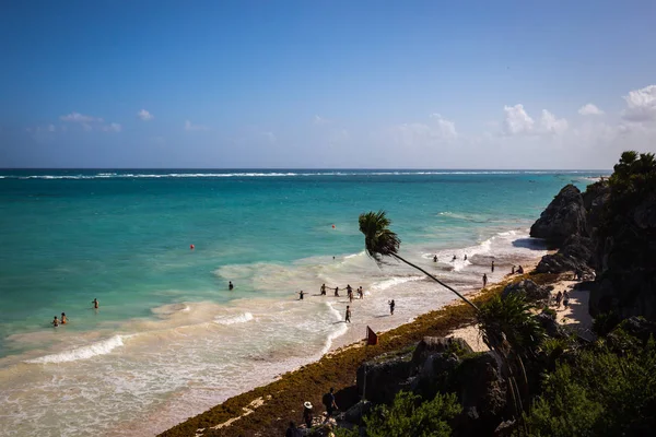 昼間のメキシコの街を旅し 海岸と海水の景色 メキシコ — ストック写真