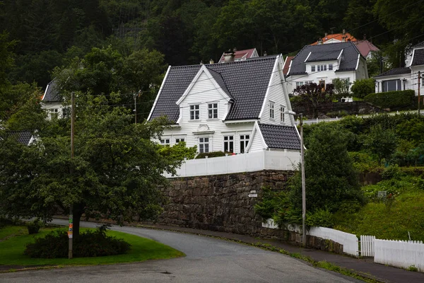 Vista Diurna Casas Pueblo Pequeño Bergen Noruega — Foto de Stock