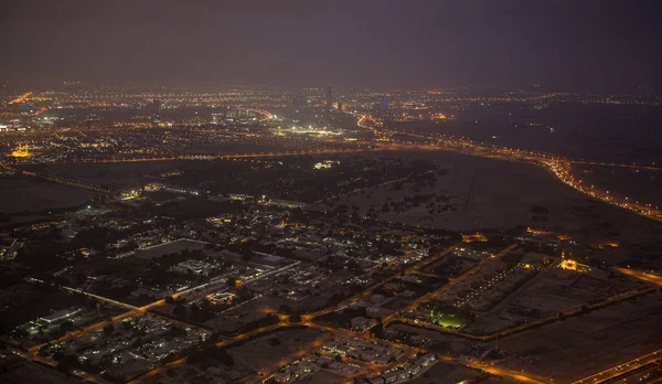 Uae 1月19日 2014年1月19日在 Uae 的迪拜从哈利法塔观看 晚上从哈利法塔的观景台上可以看到风景 — 图库照片