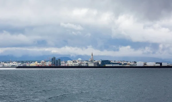 Вид Столицу Исландии Город Рейкьявик Корабля — стоковое фото