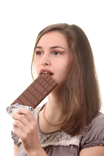 Joven Atractiva Mujer Comer Chocolate — Foto de Stock