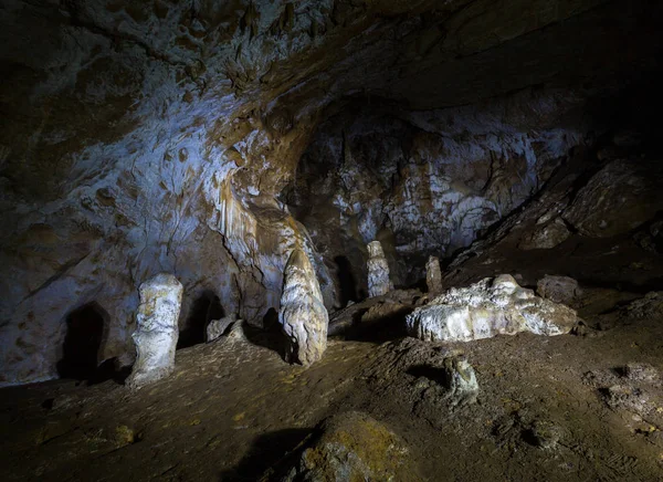 Cueva Crimea Elochka Meseta Chatyr Dag — Foto de Stock