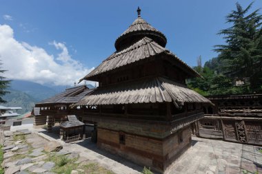 Nagar Tibet tapınakta gündüz 