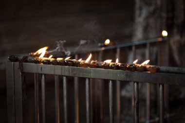 Kandil bir Tibet Budist tapınak