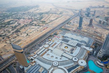 Dubai, Birleşik Arap Emirlikleri - 19 Ocak: şehir merkezinde 19 Ocak 2014 tarihinde Dubai, Birleşik Arap Emirlikleri. Şehir merkezinde modern mimari.