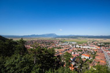 Romanya'nın küçük kasabalarını gündüz gezerken, bina ve mimariye bakış, Romanya 