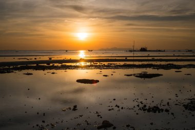 Şubat ayında, Tayland Koh Samui görkemli günbatımı