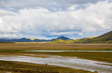 Güzel dağ Panorama Milli Parkı Landmannalaugavegur, İzlanda. 