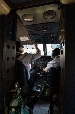 Lukla, Nepal-Nisan 26: Airplan kabin 26, 2016 Lukla, Nepal. Lukla için Katmandu dan bir anında airplan kabinin görünümü