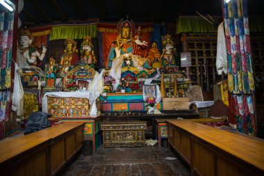 Gündüz, Güney Asya'da Nepal gezilerinde seyahat 