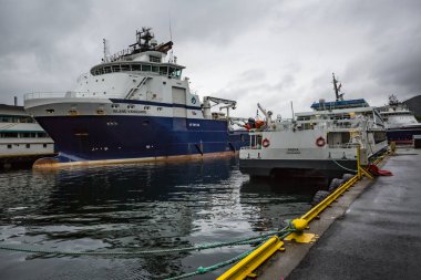 Bergen, Norveç-Temmuz 16: Gemide Bryggen 16, Bergen, Norveç'te 2016. Quay Bryggen Bergen gemide.