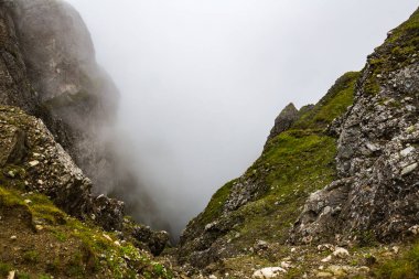 Karadağ dağ yaz panoraması