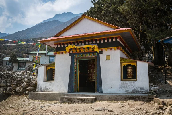 Everest Saha Kampı giderken dua tekerlekleri