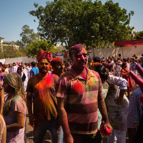 2018 日にアグラ インドのアグラ インド ホーリー祭典 ホーリーの祭典での人々 — ストック写真