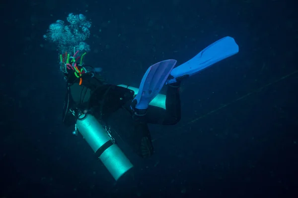 Taucher Einer Sidemount Konfiguration Von Geräten — Stockfoto