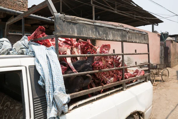 Katmandu, Nepal-Nisan 25: Street Katmandu 25, Katmandu, Nepal 2016. Napal başkenti sokak görünümü