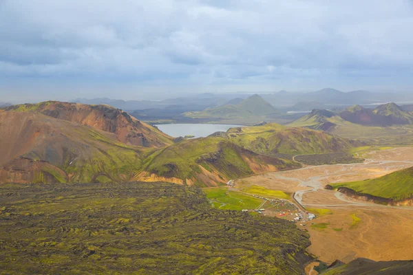 Güzel dağ Panorama Milli Parkı Landmannalaugavegur, İzlanda. 