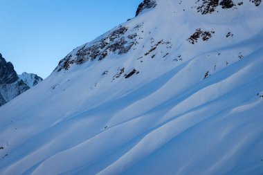 izleme Annapurna Merkez kampına Himalaya dağlarının güzel manzara