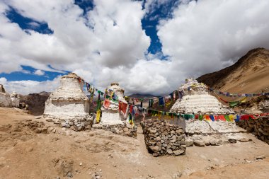 Gompa yakınındaki bir Budist manastır. Ladakh il. Hindistan