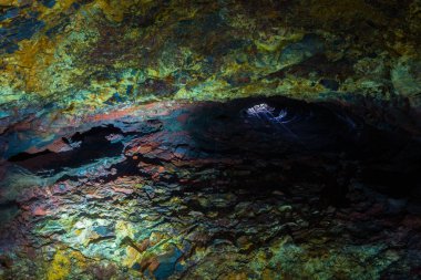 Volkan içinde - Thrihnukagigur Magma odası. İzlanda.