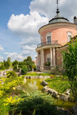 Polonya kalesi, modern Ukrayna topraklarında.