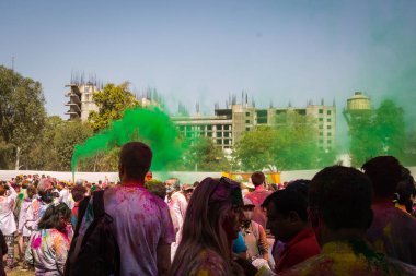 Agra, Hindistan-Mart 2: Bayram kutlama 2 Mart 2018 Agra, Hindistan. İnsanlara bayram kutlamaları