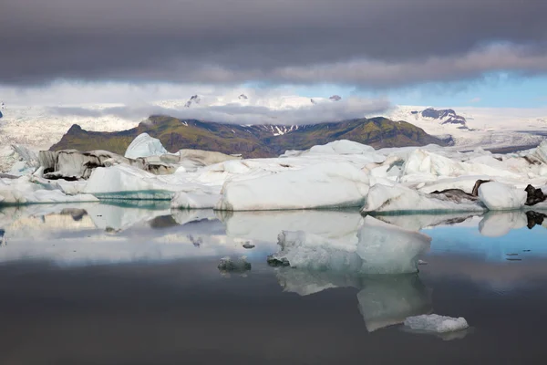 Ijsbergen Lagune Gletsjer Ijsland Ekulsarlon — Stockfoto