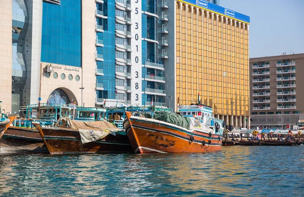 Dubai Förenade Arabemiraten Januari Traditionell Abra Färjor Januari 2014 Dubai — Stockfoto