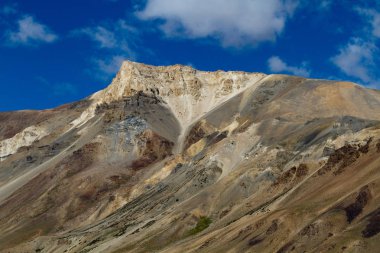 Himalayalar, güzel dağ manzarası il Ladakh, Hindistan
