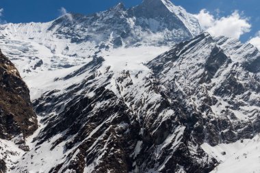 izleme Annapurna Merkez kampına Himalaya dağlarının güzel manzara