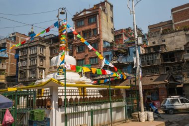 Katmandu, Nepal-Nisan 25: Street Katmandu 25, Katmandu, Nepal 2016. Napal başkenti sokak görünümü