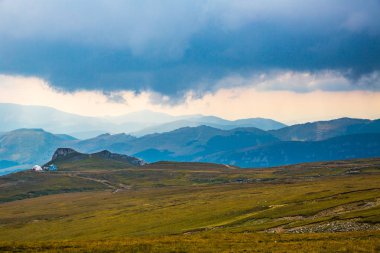 Karadağ dağ yaz panoraması