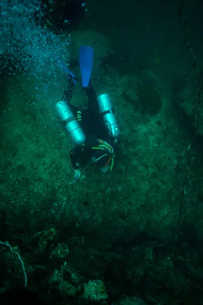 Scubadiver Konfiguracja Sidemount Sprzętu — Zdjęcie stockowe