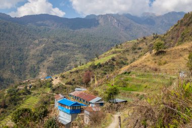 Yolda Nepal Köyü Merkez kampına Annapurna, Himalayalar, alanları